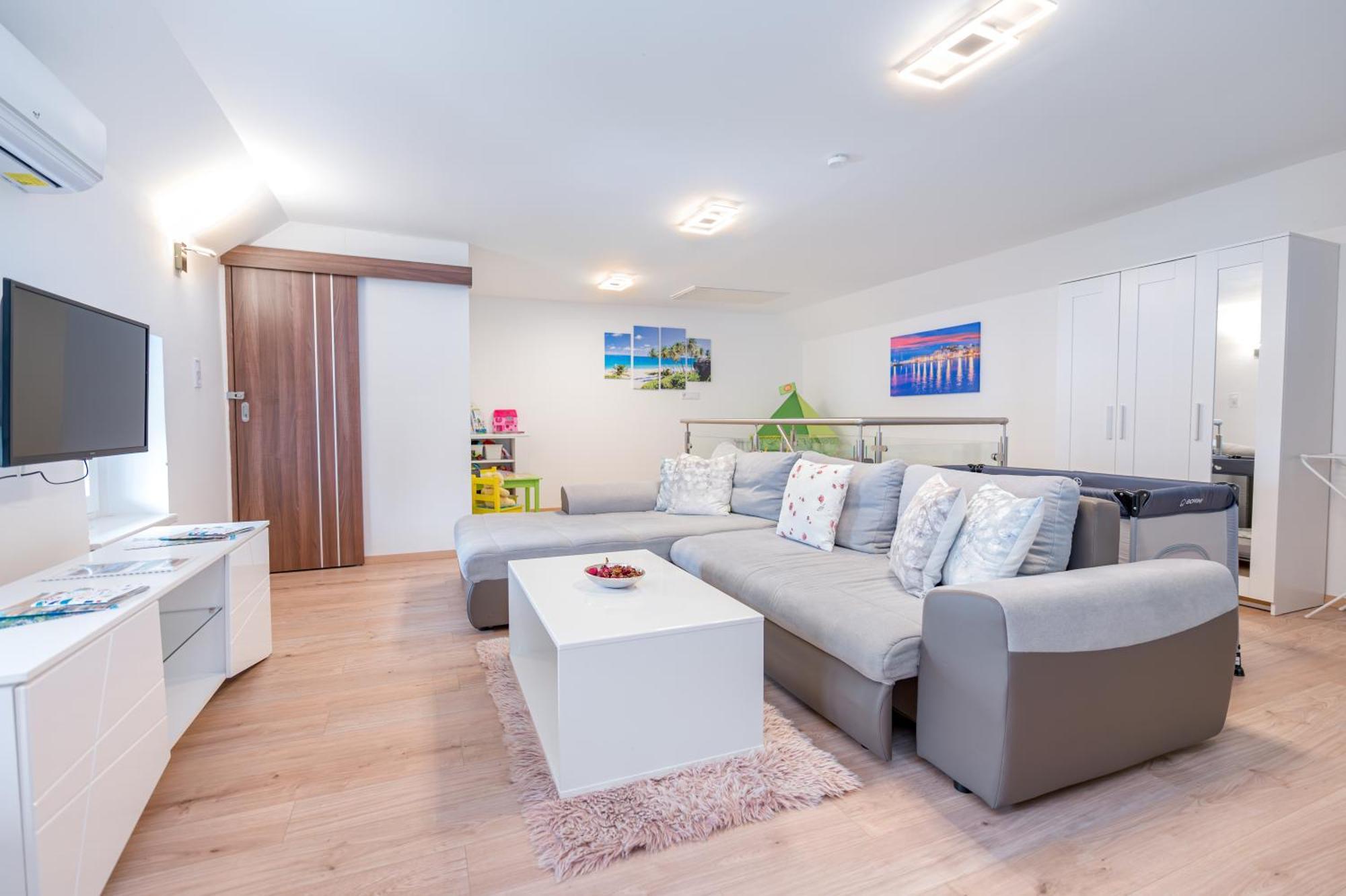 Eternity Apartmanhaz Keszthely Buitenkant foto